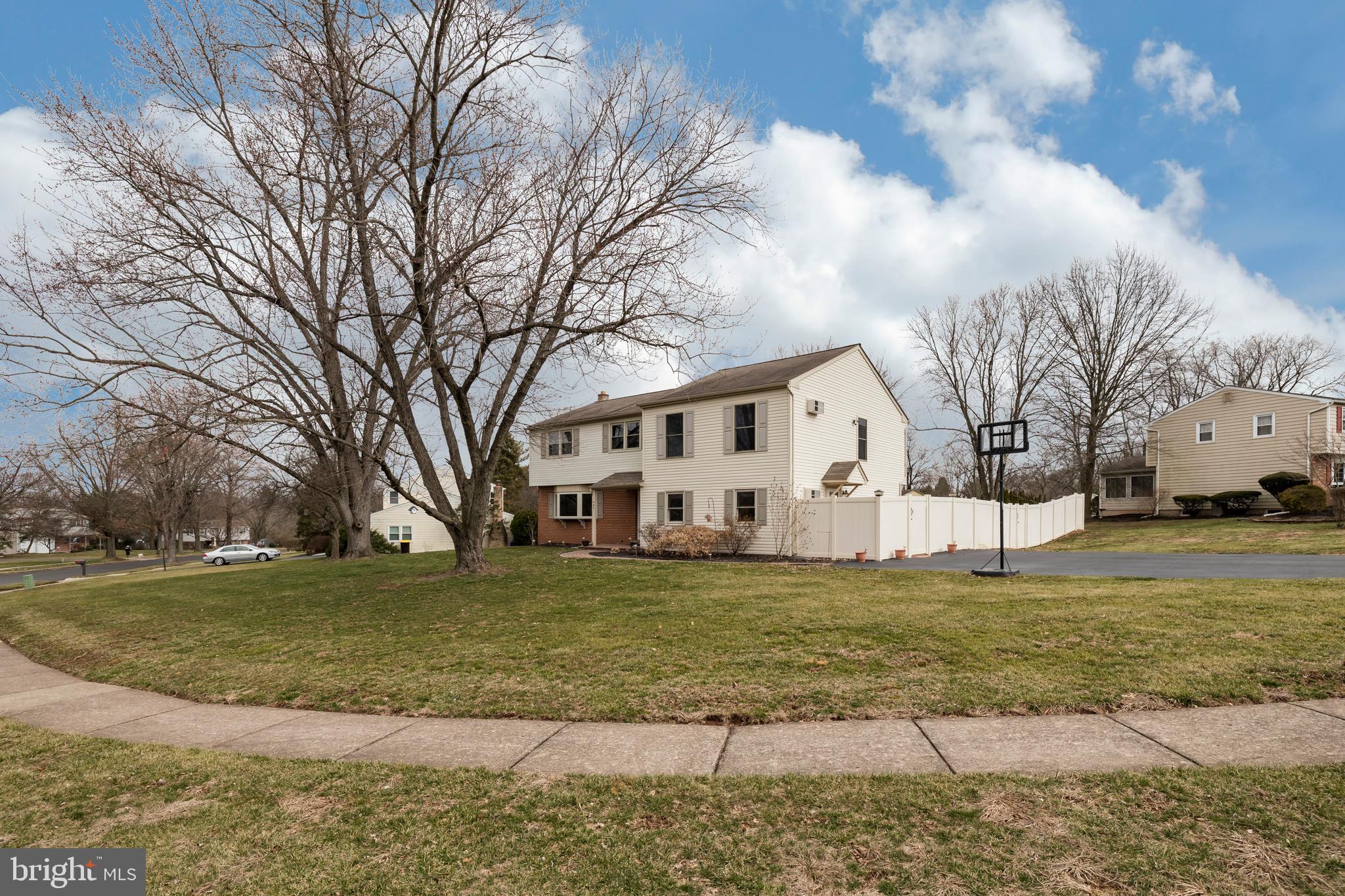 985 Anders Road Lansdale, PA 19446 - Photo 2 of 34 Gallery Image 2