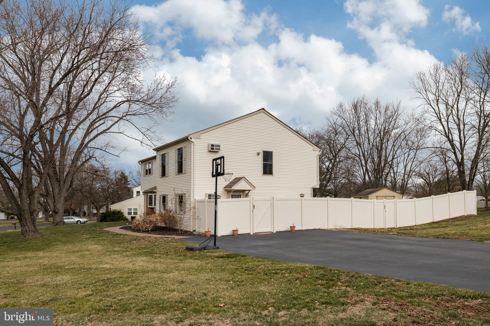 985 Anders Road Lansdale, PA 19446 - Photo 3 of 34 Gallery Image 3