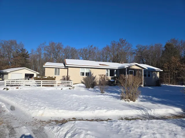 $229,900 | 610 County A, Grand Marsh, WI 53936