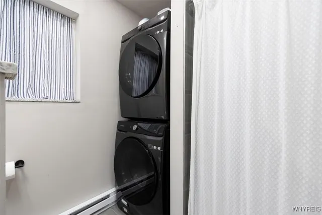 $179,900 | 6855 Revere Drive, Evans, NY 14047