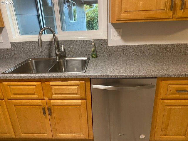 3940 Osage Street Springfield, OR 97478 - Photo 6 of 26 Gallery Image 6