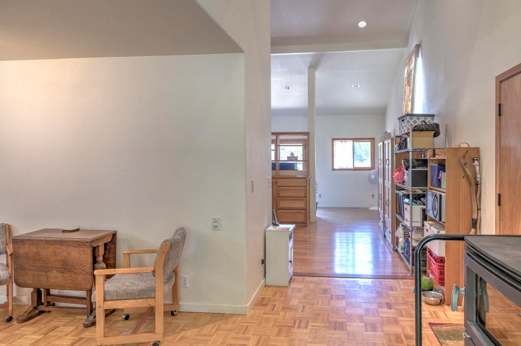 500 Garner Road Cave Junction, OR 97523 - Photo 51 of 78 Studio with vaulted ceilings and built in shelving
