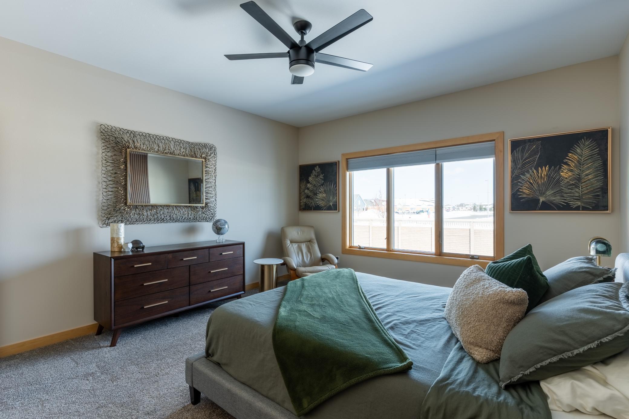 4625 Beach Lane South Fargo, ND 58104 - Photo 15 of 48