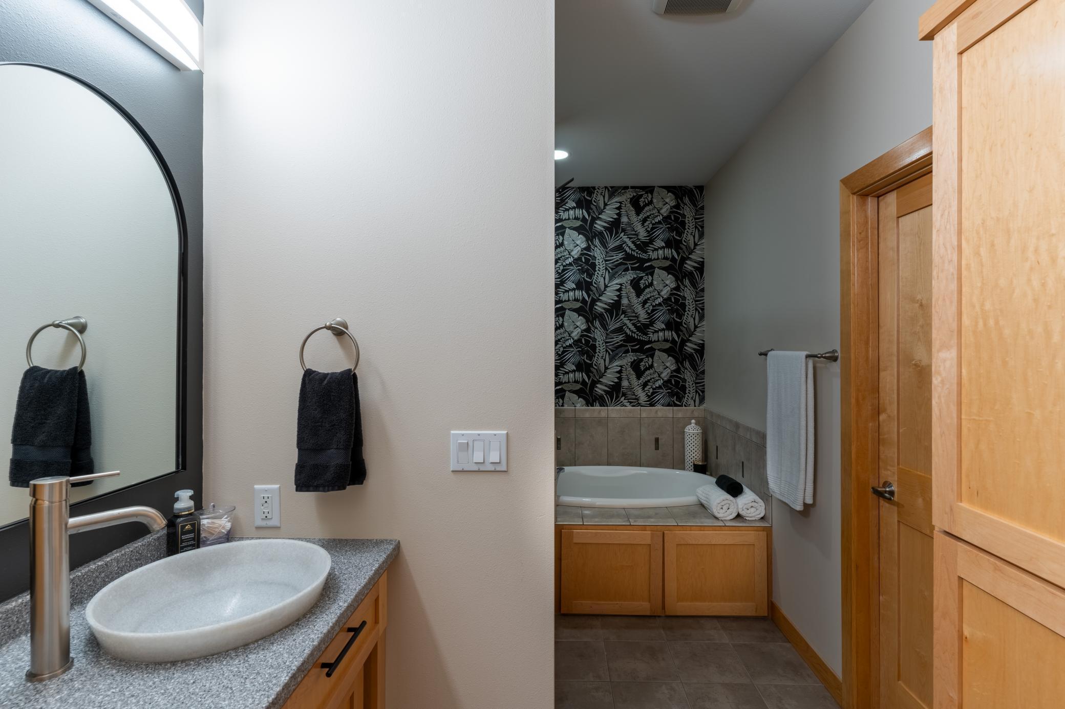 4625 Beach Lane South Fargo, ND 58104 - Photo 18 of 48