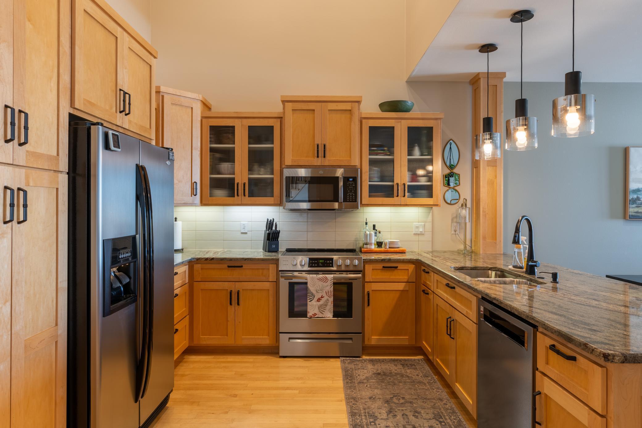 4625 Beach Lane South Fargo, ND 58104 - Photo 4 of 48