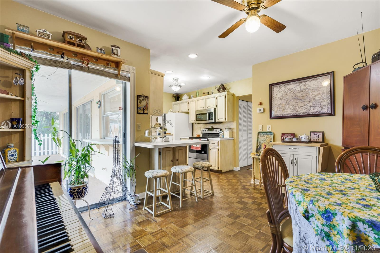545 Northwest 50th Place Boca Raton, FL 33431 - Photo 13 of 32