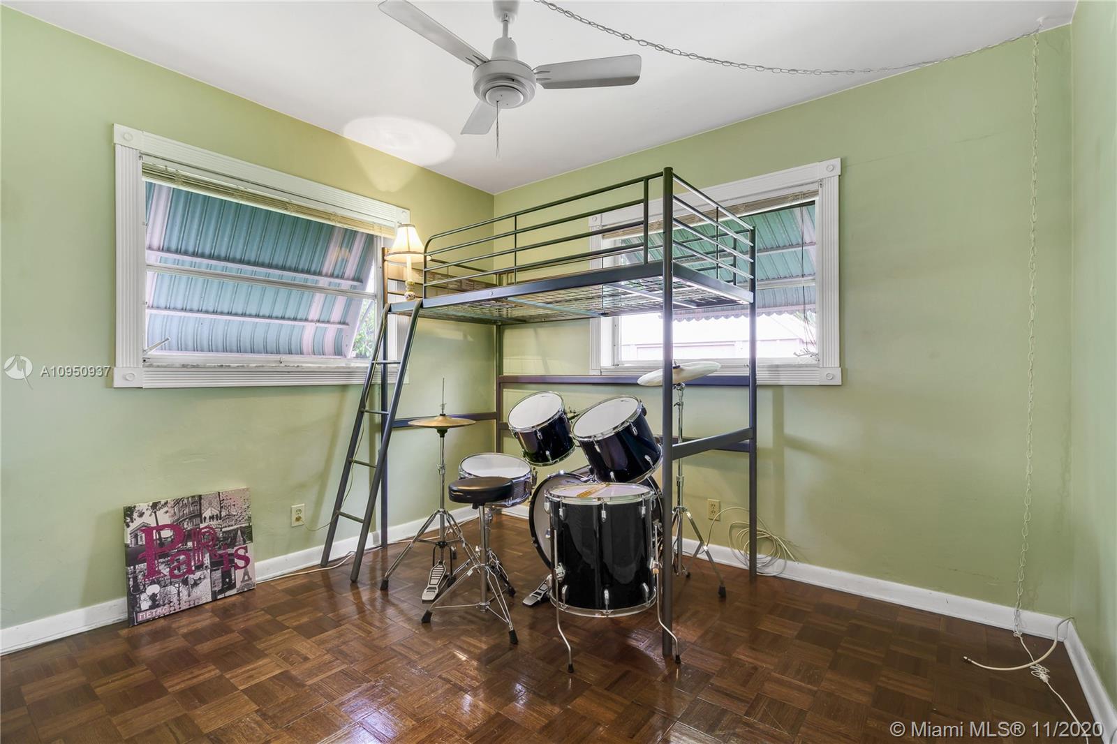 545 Northwest 50th Place Boca Raton, FL 33431 - Photo 23 of 32
