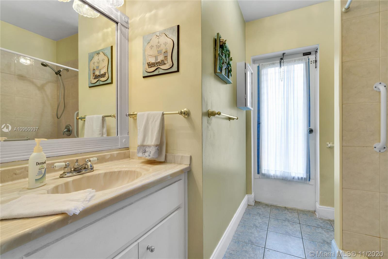 545 Northwest 50th Place Boca Raton, FL 33431 - Photo 26 of 32