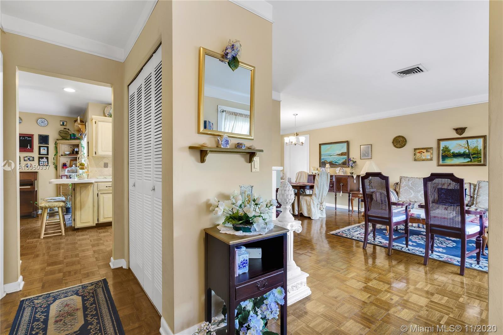 545 Northwest 50th Place Boca Raton, FL 33431 - Photo 4 of 32