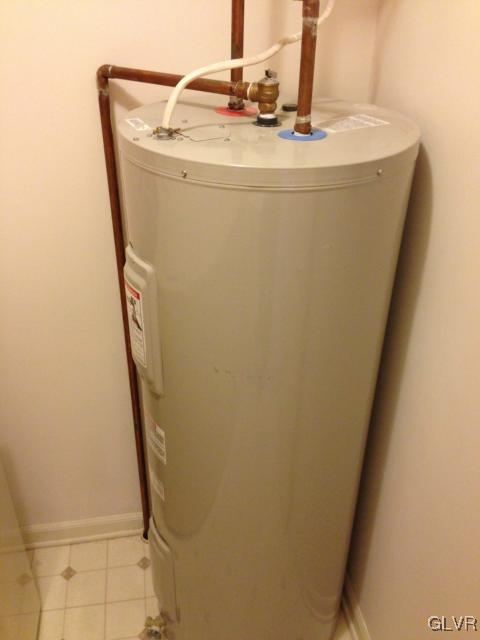 853 Cold Spring Road Allentown, PA 18103 - Photo 25 of 27 a view of washer and dryer