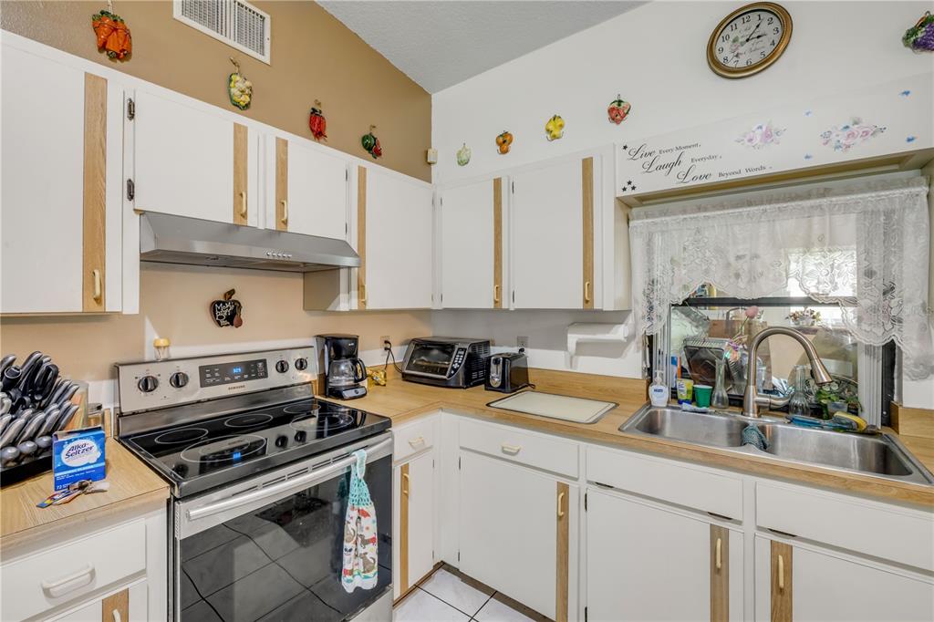 2430 Unity Tree Drive Edgewater, FL 32141 - Photo 16 of 40