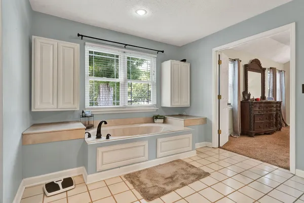 $515,000 | 446 Hickory Hills Drive, Cleveland, TN 37312