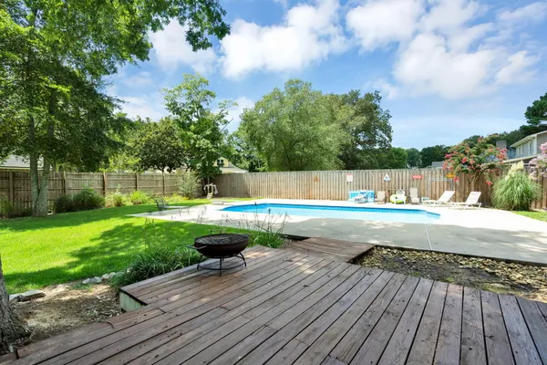 $515,000 | 446 Hickory Hills Drive, Cleveland, TN 37312