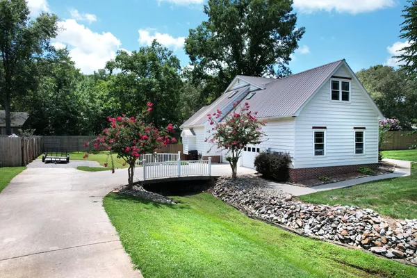 $515,000 | 446 Hickory Hills Drive, Cleveland, TN 37312