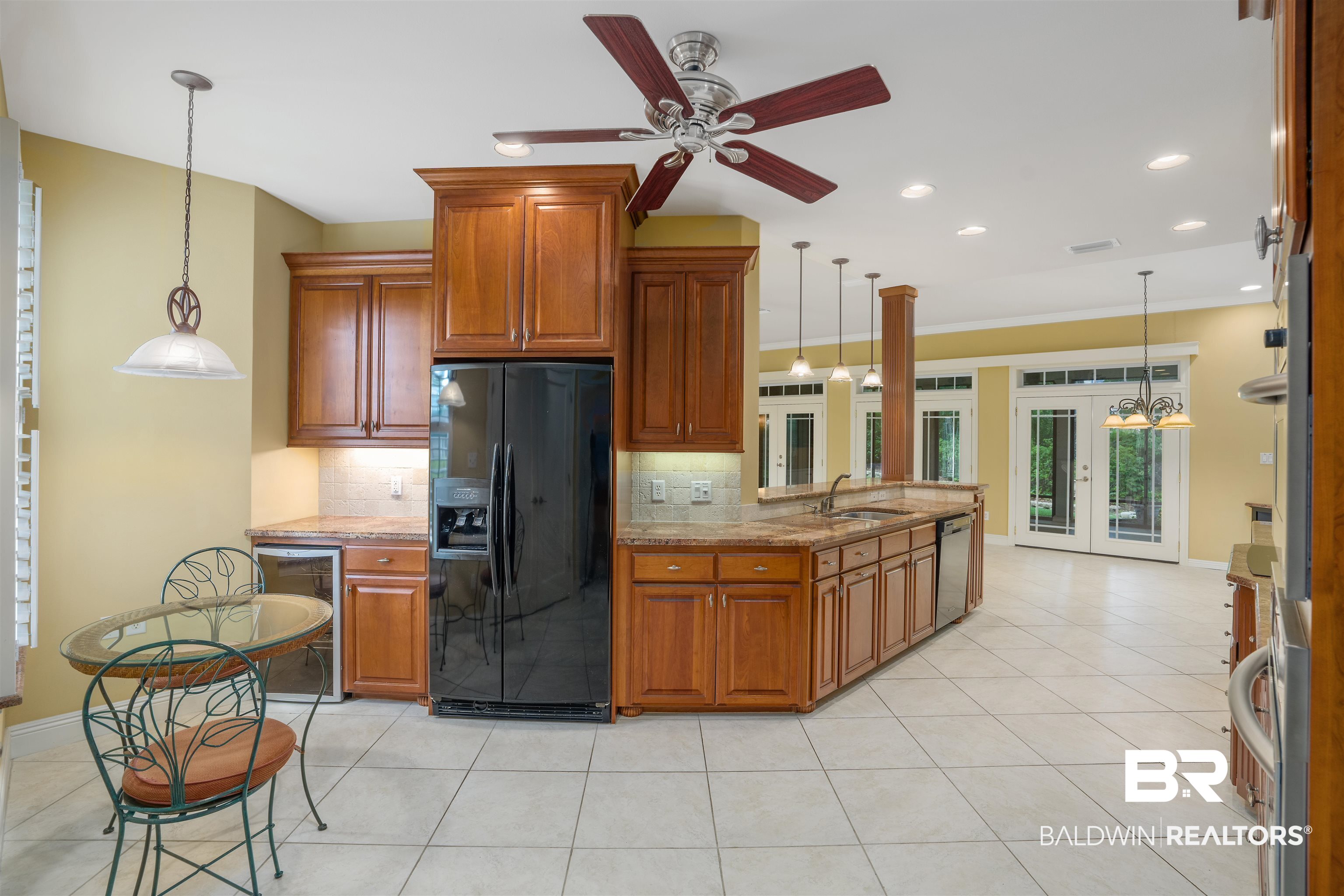 116 Wedge Loop Fairhope, AL 36532 - Photo 9 of 32 Beverage Center and Coffe