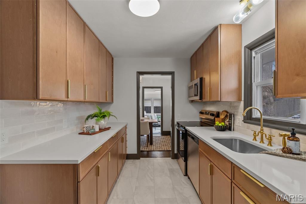 816 South Ballas Road Kirkwood, MO 63122 - Photo 12 of 24