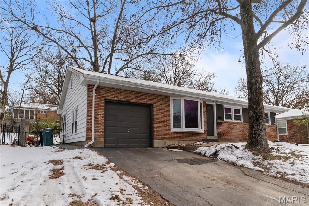 816 South Ballas Road Kirkwood, MO 63122 - Photo 4 of 24