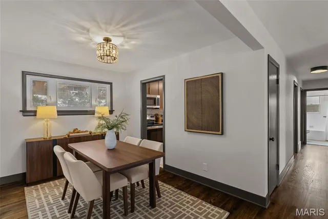 $349,900 | 816 South Ballas Road, Kirkwood, MO 63122