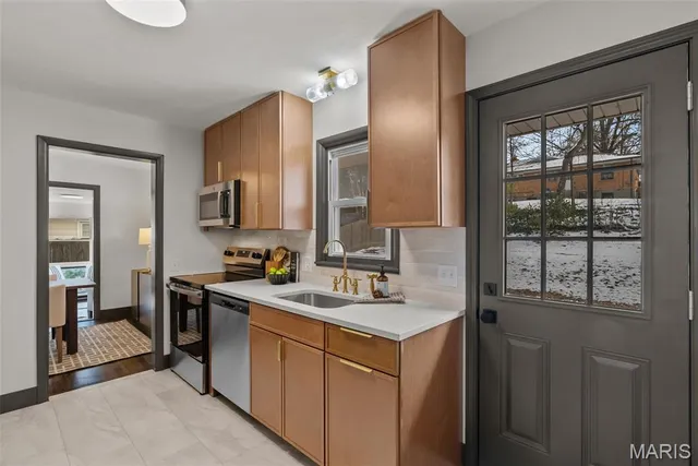 $349,900 | 816 South Ballas Road, Kirkwood, MO 63122