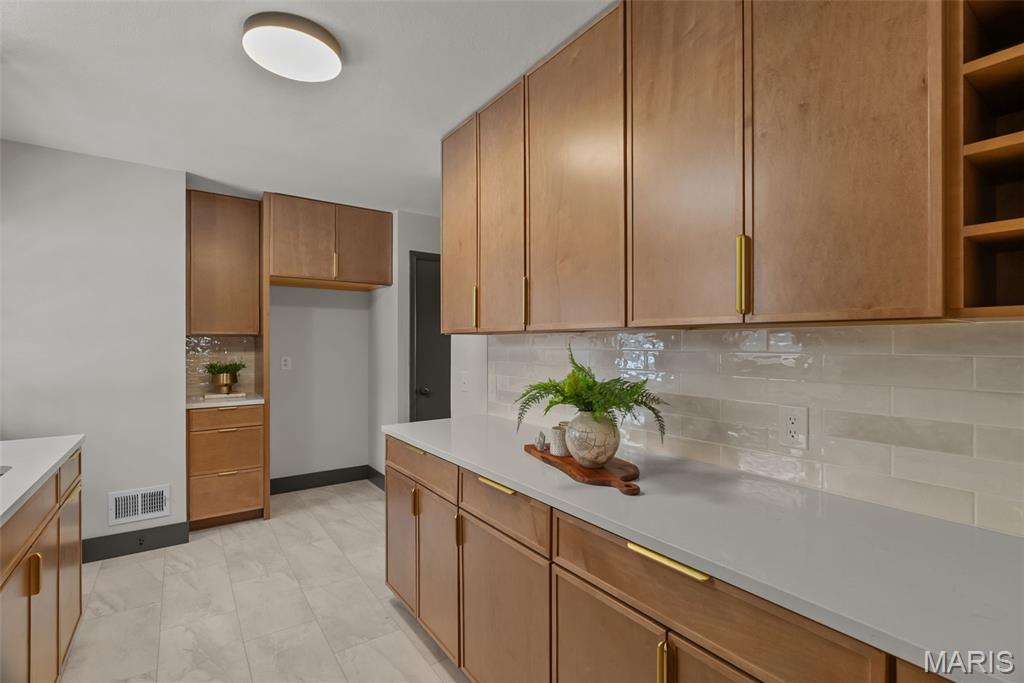 816 South Ballas Road Kirkwood, MO 63122 - Photo 10 of 24