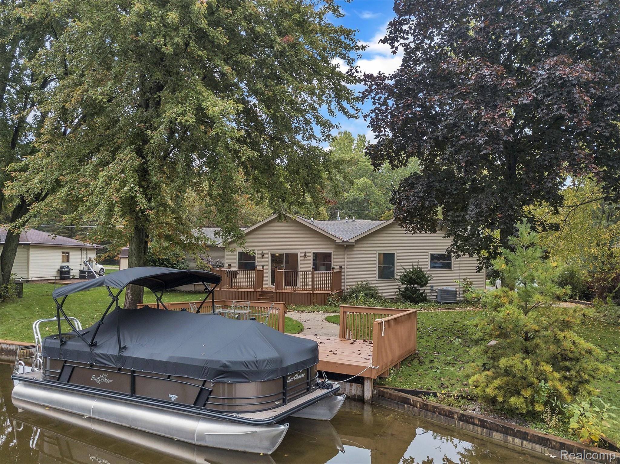 10094 Kress Road Pinckney, MI 48169 - Photo 2 of 32 54-10094-Kress-Rd-Windowstill-Real-Estate-Photography-54.jpg