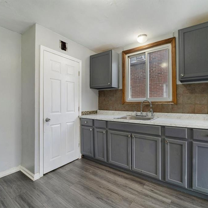 13757 Castleton Street Detroit, MI 48227 - Photo 11 of 23 Photo 11