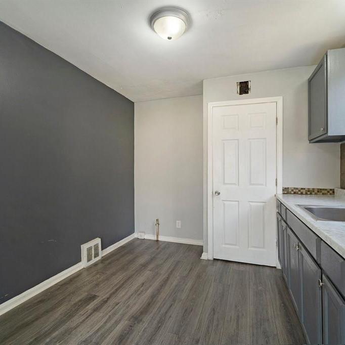 13757 Castleton Street Detroit, MI 48227 - Photo 12 of 23 Photo 12