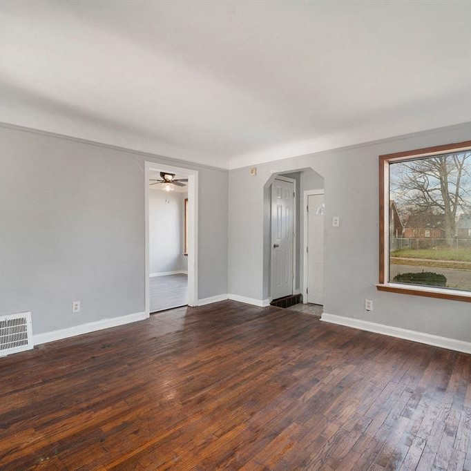 13757 Castleton Street Detroit, MI 48227 - Photo 4 of 23 Photo 4