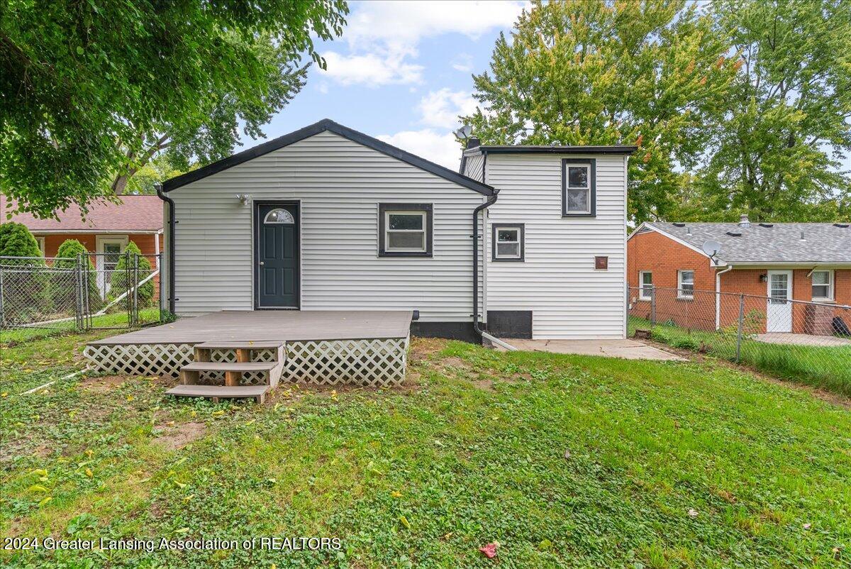 905 Reo Road Lansing, MI 48910 - Photo 28 of 31 09-Media Jett - 09