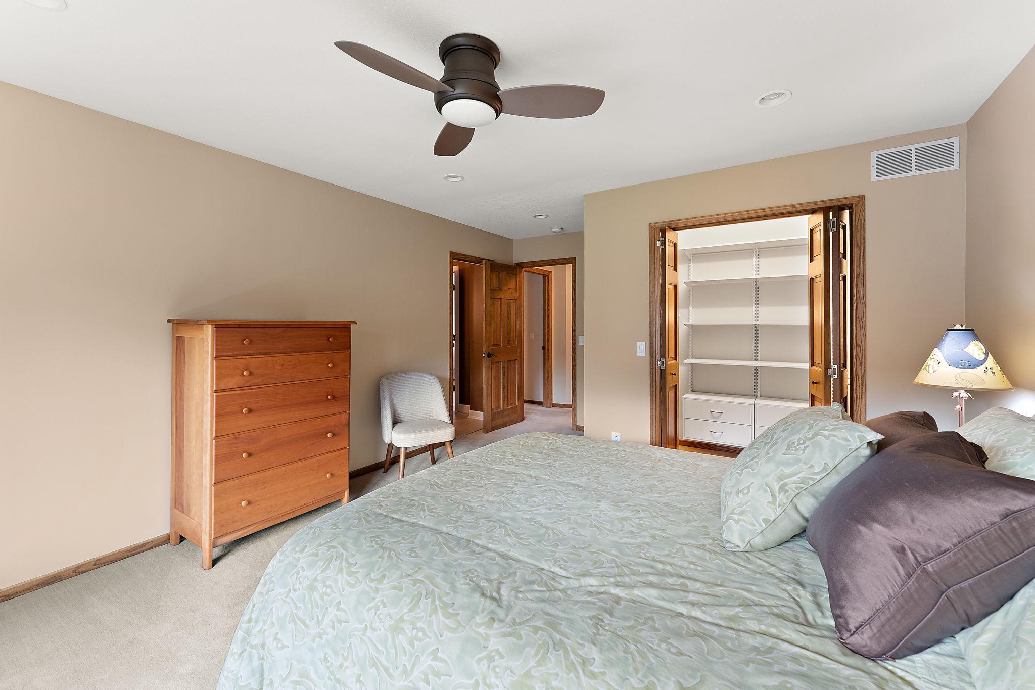 11582 Raspberry Hill Road Eden Prairie, MN 55344 - Photo 33 of 63 Gallery Image 33