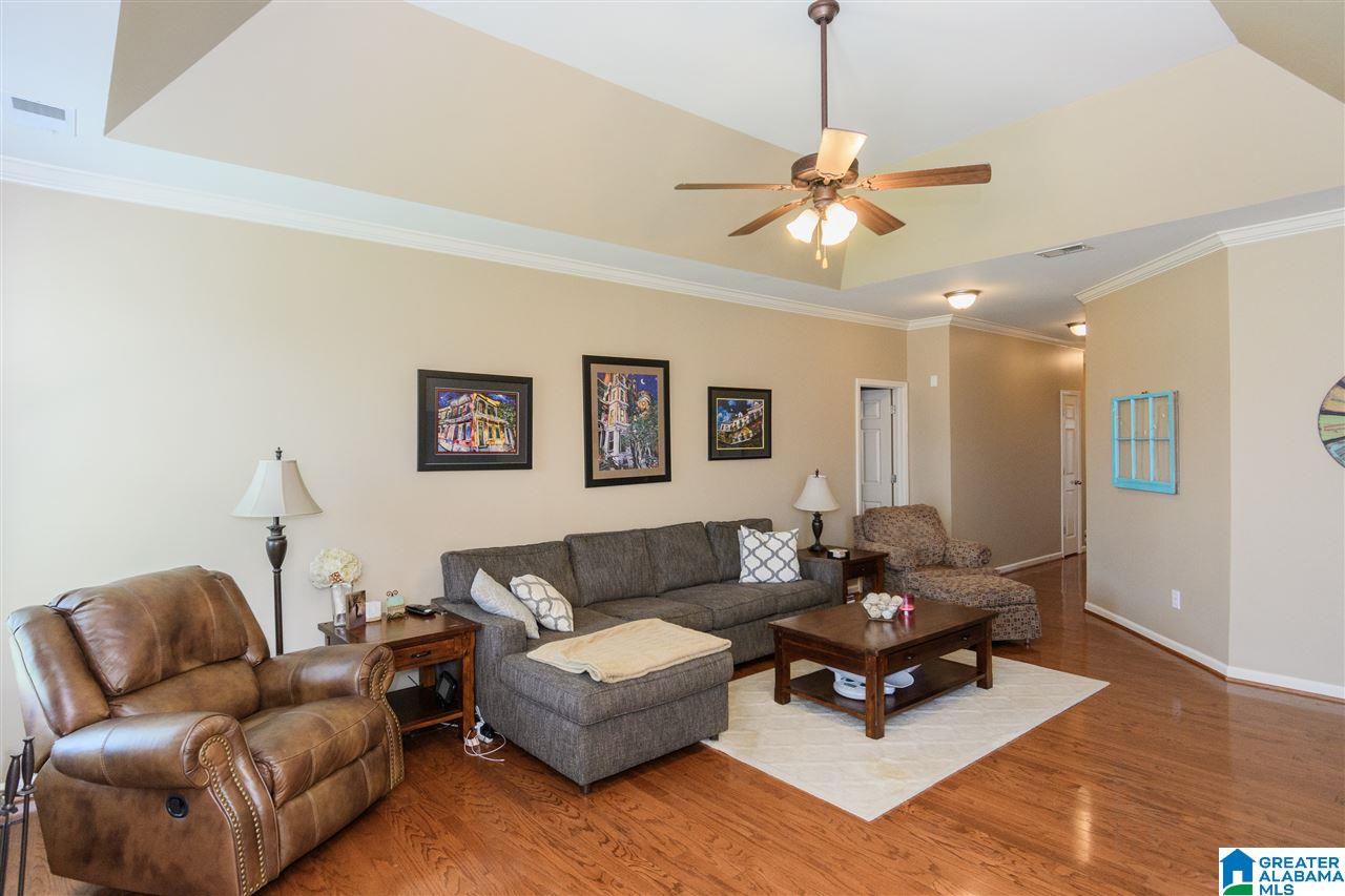 812 Barkley Drive Alabaster, AL 35007 - Photo 5 of 32