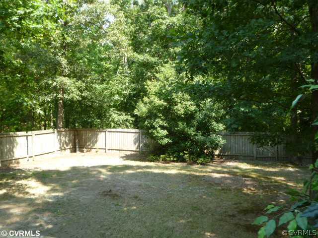 5123 Reids Pointe Road Glen Allen, VA 23060 - Photo 9 of 10 Yard/Garden - Backs to wooded privacy!