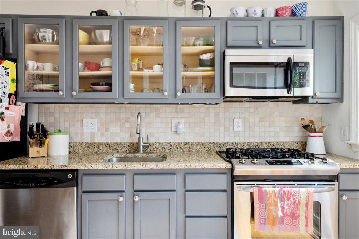 3613 Ednor Road Baltimore, MD 21218 - Photo 11 of 34