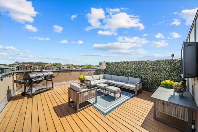 $499,000 | 4816 South St Lawrence Avenue, Unit 302, Chicago, IL 60615