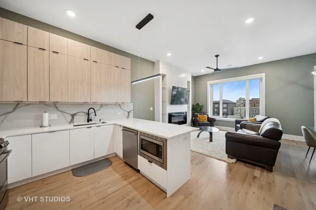 $499,000 | 4816 South St Lawrence Avenue, Unit 302, Chicago, IL 60615