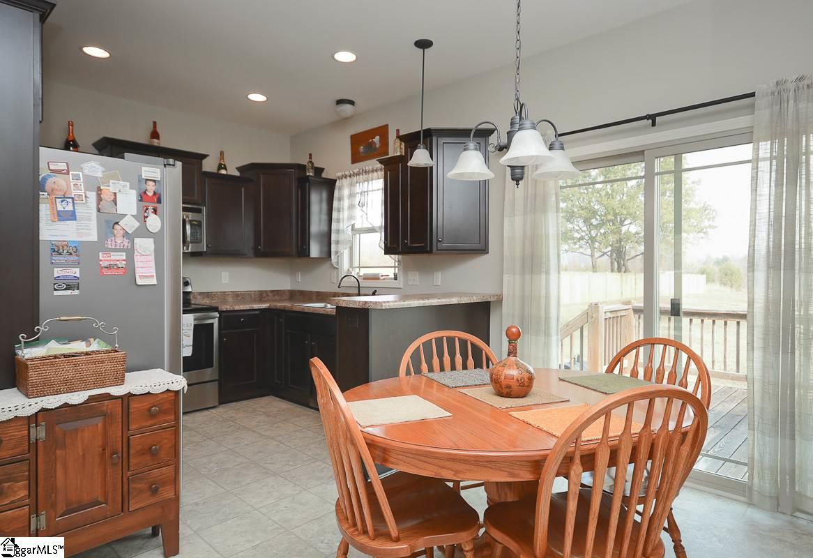363 Bright Farm Road Duncan, SC 29334 - Photo 7 of 23