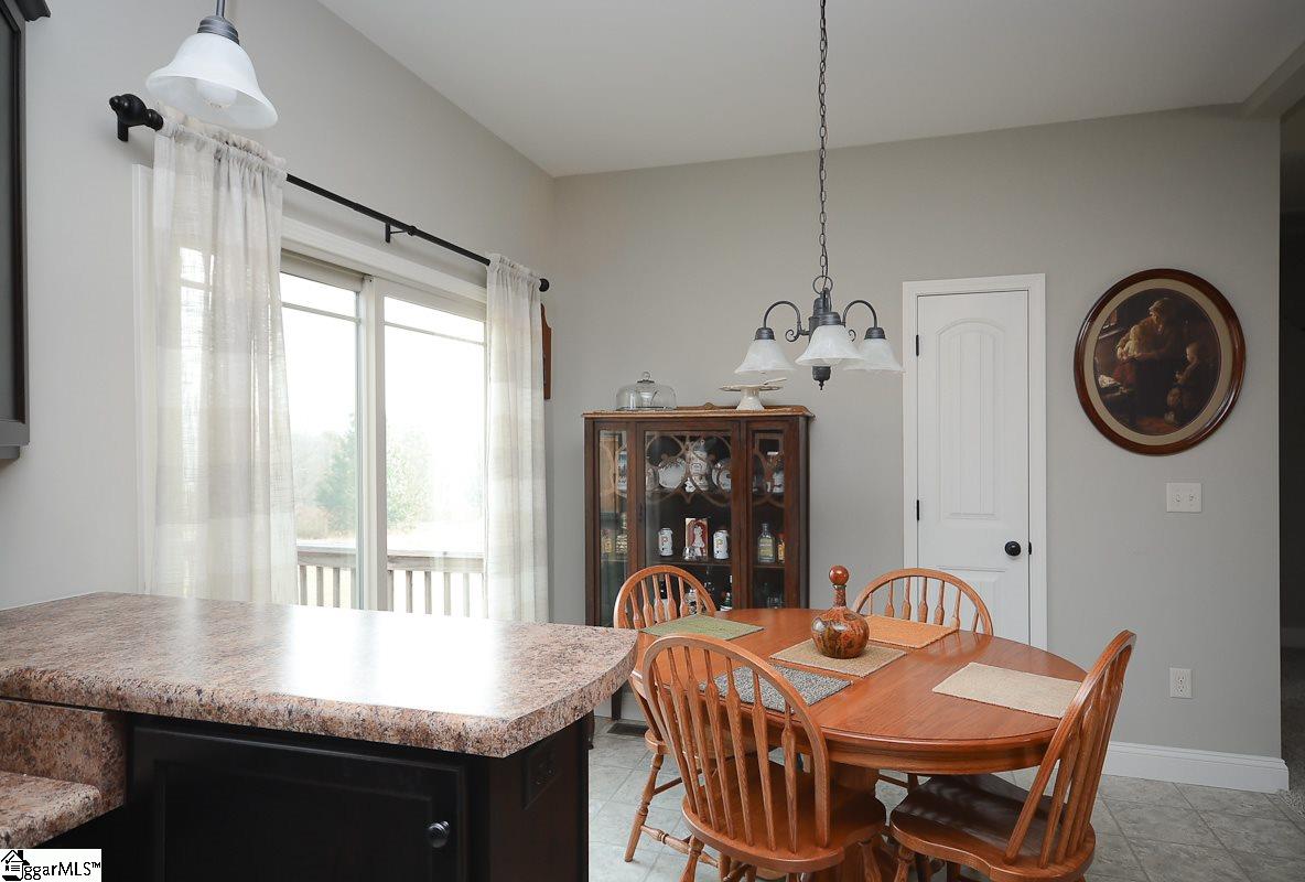363 Bright Farm Road Duncan, SC 29334 - Photo 8 of 23