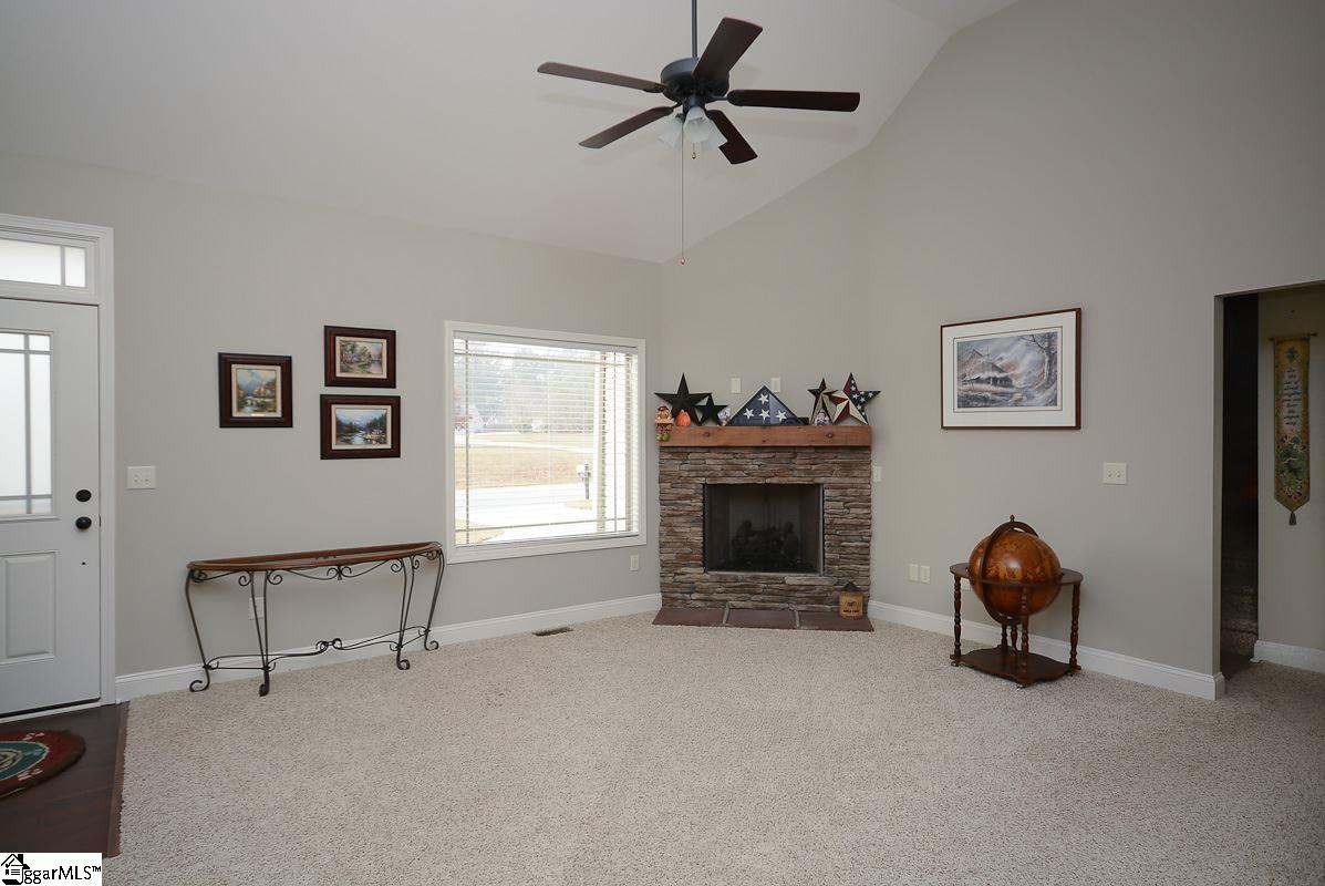 363 Bright Farm Road Duncan, SC 29334 - Photo 10 of 23
