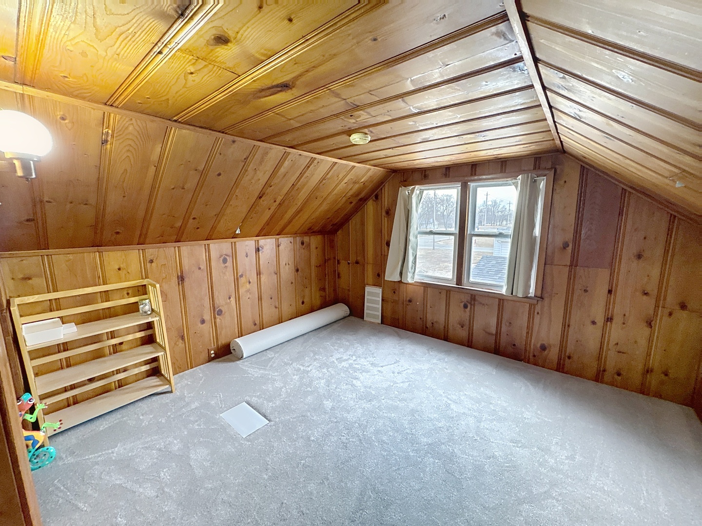 509 40th Street East Moline, IL 61244 - Photo 16 of 23 a view of an empty room with a window
