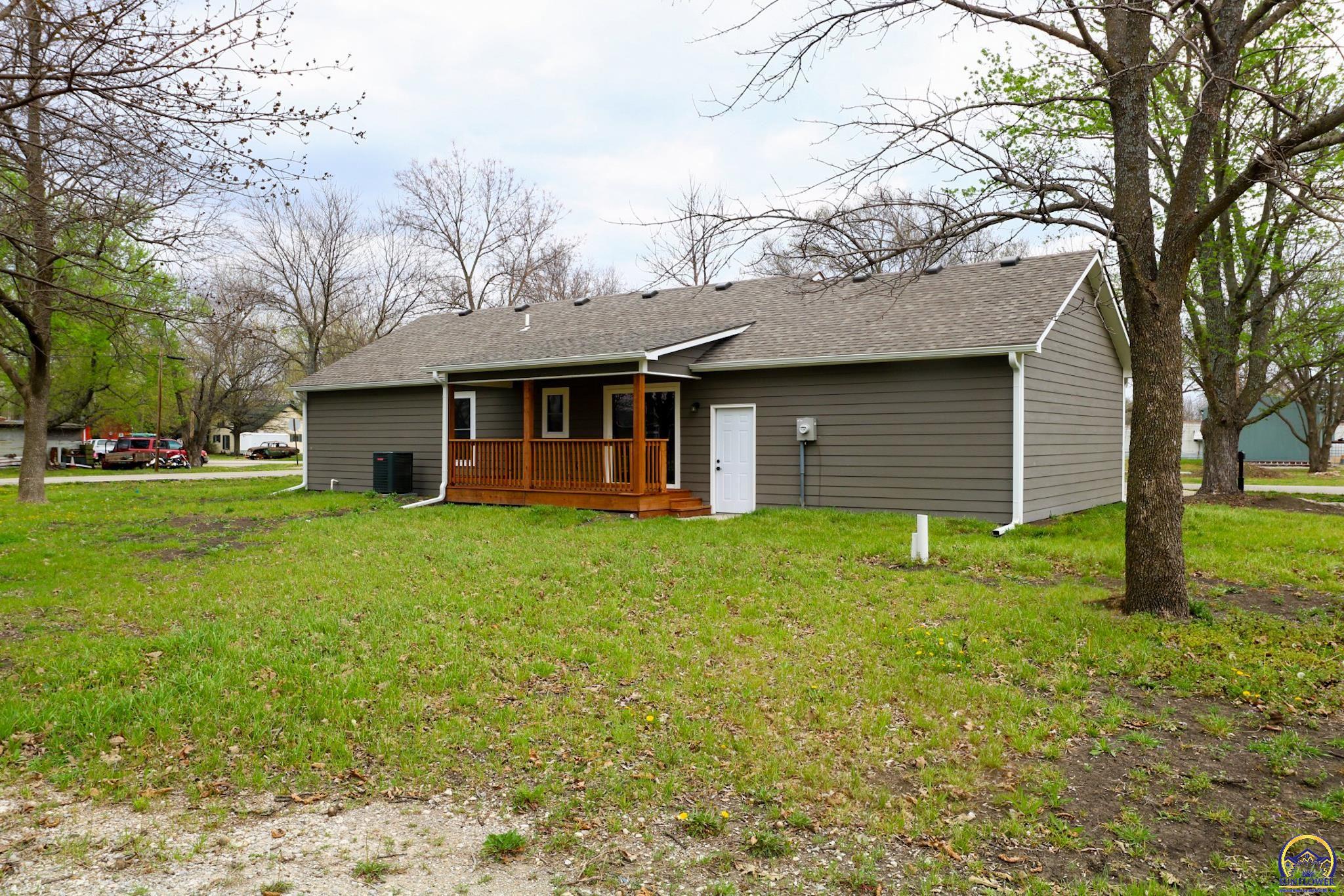 702 South 8th Street Burlington, KS 66839 - Photo 61 of 62