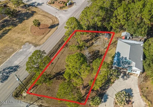 $14,500 | Castle St Pass, Pass Christian, MS 39571