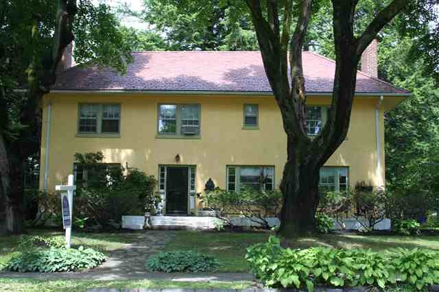 11 Westover Road Troy, NY 12180 - Photo 1 of 12 Photo 1