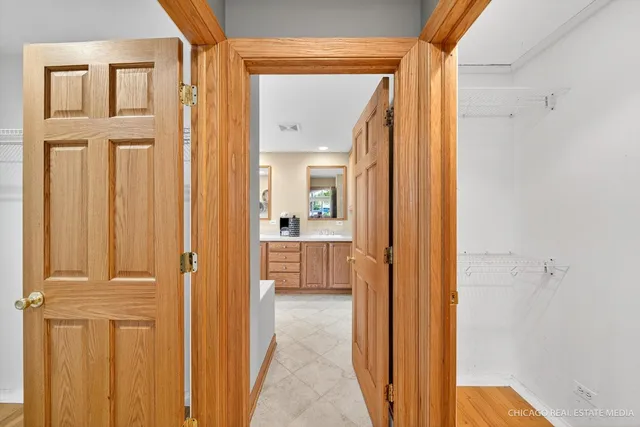 $639,900 | 225 Elmwood Drive, Naperville, IL 60540