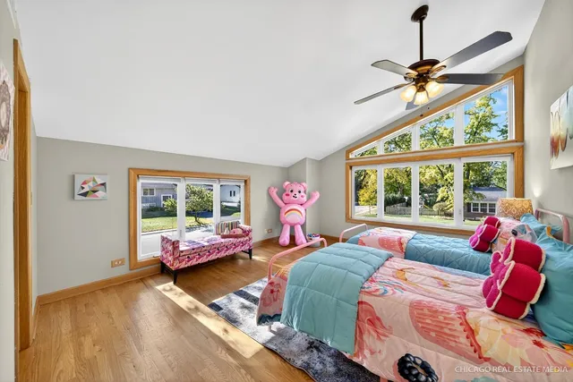 $639,900 | 225 Elmwood Drive, Naperville, IL 60540