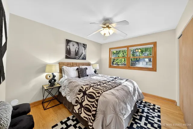 $639,900 | 225 Elmwood Drive, Naperville, IL 60540