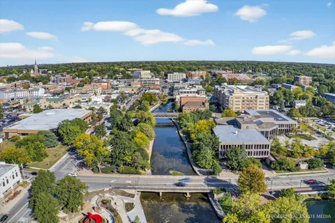 $599,000 | 225 Elmwood Drive, Naperville, IL 60540