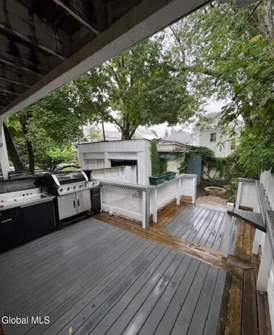 $1,700 | 147 Homestead Avenue, Unit 1, Albany, NY 12203