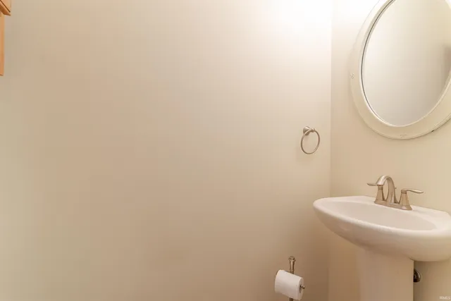 $379,000 | 3203 Takara Drive, Evansville, IN 47715