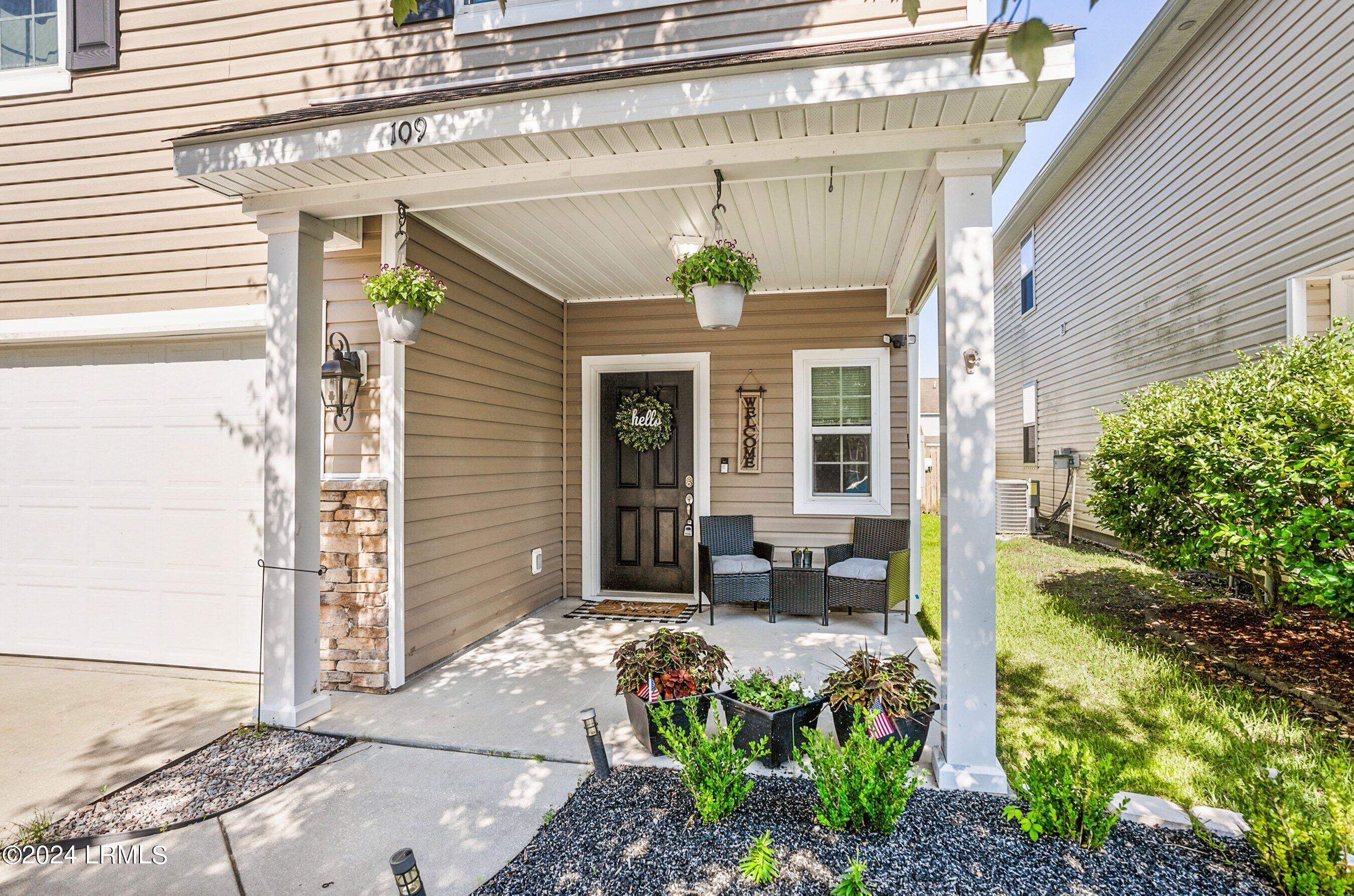 109 Glory Road Beaufort, SC 29906 - Photo 2 of 34 DSC00156-148-1.jpg-SMALL