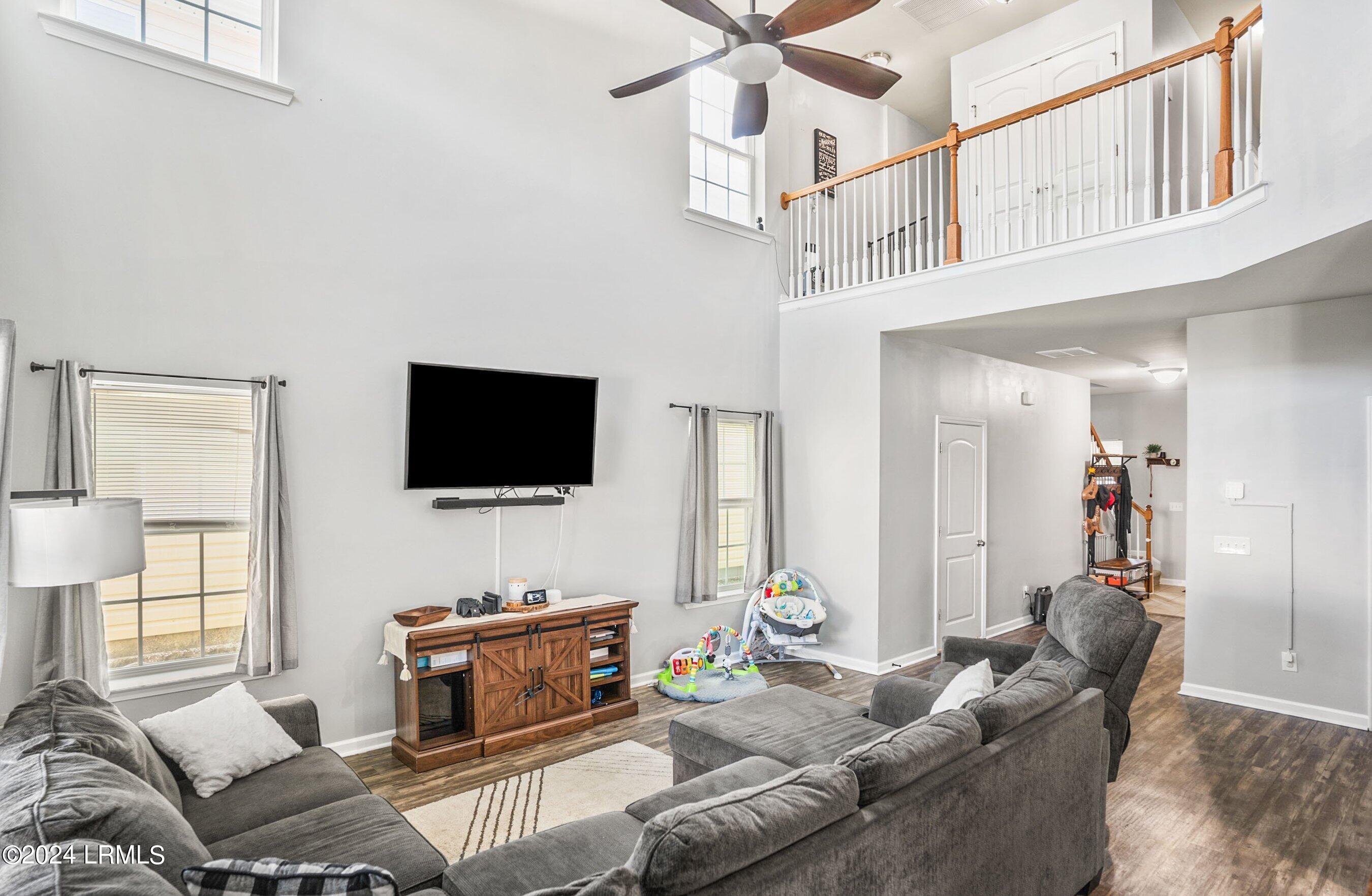 109 Glory Road Beaufort, SC 29906 - Photo 7 of 34 DSC00028-20-1.jpg-SMALL